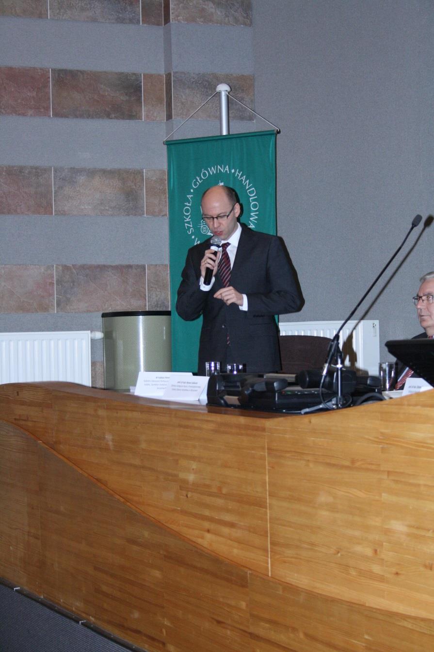 Dr Łukasz Arendt Katedra Ekonomii Politycznej,