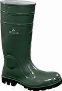OBUWIE WYSOKIE Rain Boot GIGNAC2 S5 Zielony Obuwie bezpieczne wysokie. Cholewka: PVC, podwójny wtrysk. Podszewka: dżersej i poliester. Wkładka antyprzebiciowa ze stali nierdzewnej.