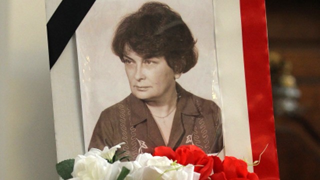 Podczas okupacji należała do Szarych Szeregów na Kielecczyźnie, w których była sanitariuszką działającą pod pseudonimem Bratek. Od 1944 roku pracowała w starachowickim szpitalu na oddziale chirurgii.
