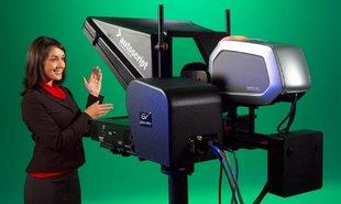 Roboty kamerowe pozwalają sterować kamerą bezpośrednio z reżyserki Operator uruchamia program ruchu kamery Ruchy kamery, najazdy i przeostrzanie są programowane za pomocą dedykowanego oprogramowania