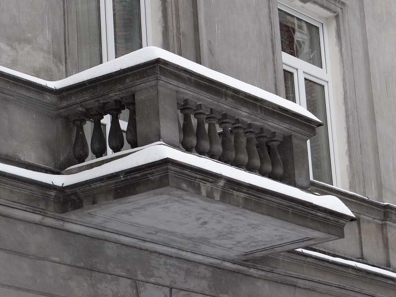 220 KNR-W 7-12 d.10 0202-02 Gruntowanie balustrady - farba gruntująca EVERAL (TIKURRILA) poz.218 <balustrada> 16,94 RAZEM 16,94 221 KNR-W 7-12 d.