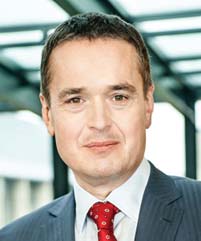 Władze spółki Zarząd Asseco Poland Przemysław Borzestowski Wiceprezes zarządu odpowiada za Piony: Administracji Publicznej, Rynku Kapitałowego oraz Biuro Ochrony Informacji Niejawnych Tadeusz Dyrga