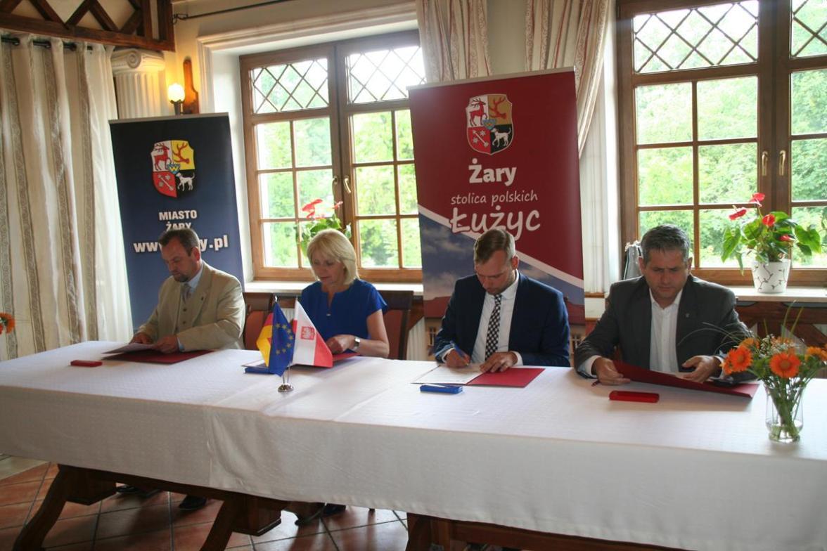 Inwestycje w trakcie realizacji Ul. Przemysłowa i ul. Sybiraków Podpisanie listu intencyjnego dot. Remontu ul.