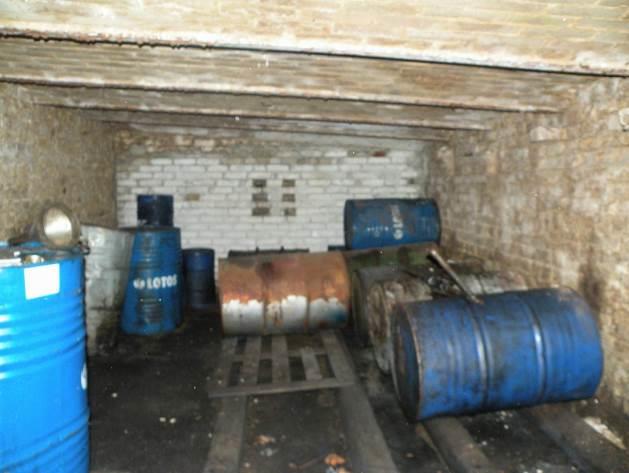 3) Magazyn paliw (bunkier) Magazyn znajduje się w centralnej części działki nr 493/11.