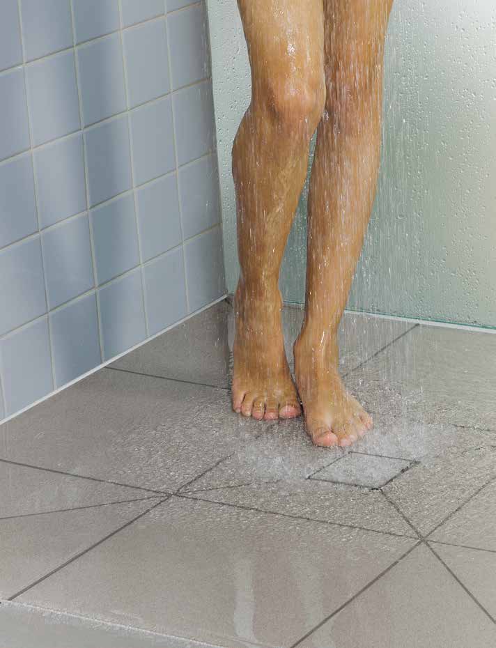 Odwodnienie Krótko mówiąc: odprowadzanie wody ze Schlüter -KERDI-DRAIN System wpustów podłogowych do umieszczonego centralnie odwodnienia punktowego.