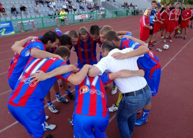 TURYSTYKA, SPORT I REKREACJA Miejski stadion lekkoatletyczny przy ul.