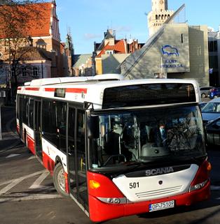 INFRASTRUKTURA KOMUNIKACYJNA Systematyczne unowocześnianie taboru i wyposażenia MZK Zakup taboru autobusowego na potrzeby komunikacji miejskiej