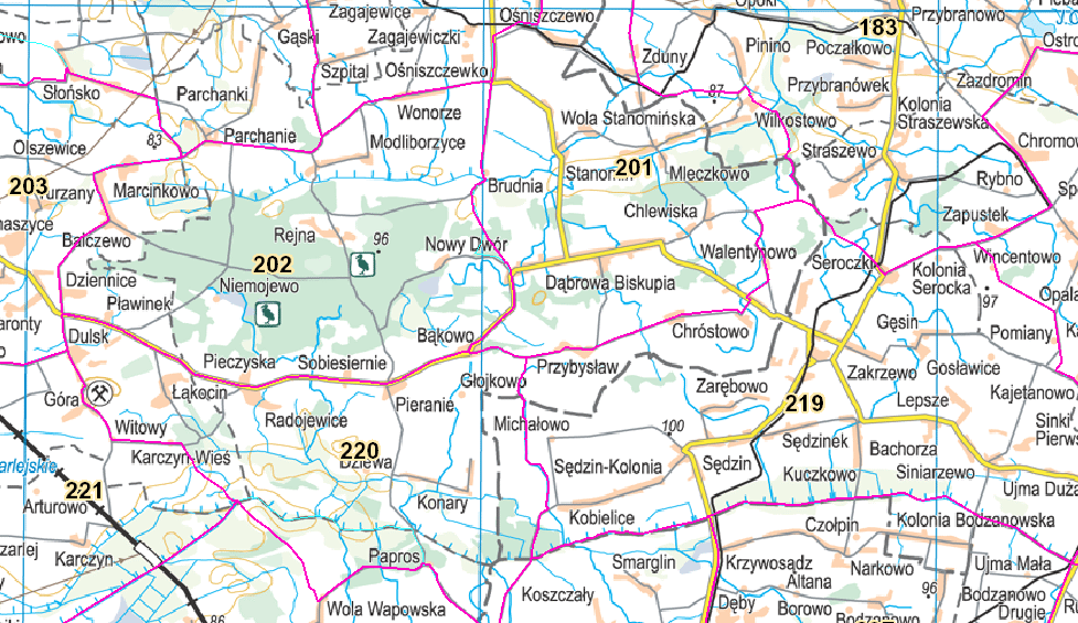 Bardzo ubogie gleby Nadleśnictwa, powstałe na piaskach rzecznych i wydmowych, warunkują typ szaty roślinnej.