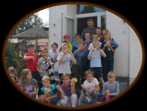 27 września 2012 r. czniowie klasy III c wraz z wychowawczynią p. Małgorzatą Gąbka udali się do piekarni państwa Kowalskich w Bychawie na wycieczkę pod hasłem "Od ziarenka, do bochenka ".