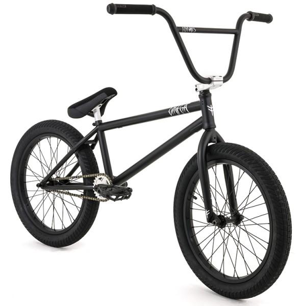Rower BMX BMX to niezwykle specyficzny rodzaj roweru. Wydawać by się mogło, że na pierwszy rzut oka to normalny rower tylko nieco mniejszy, jednak nic bardziej mylnego.
