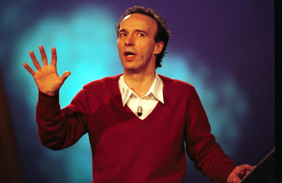 Jakiej on jest narodowości? / Skąd on Roberto Benigni Roberto Benigni jest Włochem. On jest z Włoch.