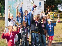 ZWYCI ZCY REGAT MISTRZOWSKICH W KLASIE OPTIMIST Ogólnopolska Olimpiada M odzie y, Zegrze Dziewcz ta 1. Weronika Fogel, Spójnia Warszawa 2. Martyna Wa czyk, YKP Gdynia 3.