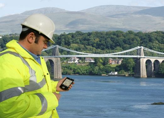 Utrzymanie mostów w ramach systemów gospodarki mostowej SGM Przeglądy mostów najważniejszym elementem SGM Podstawowe źródło informacji o stanie obiektu i uszkodzeniach Wykonywane obligatoryjnie i