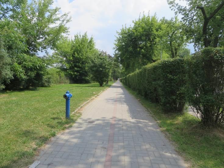 Powiat tarnowski, miasto Tarnów Trasa rowerowa prowadzona wzdłuż ul. Kwiatkowskiego. Projektowana trasa rowerowa o standardzie EuroVelo przez firmę SWECO INFRAPROJEKT SP Z O.O km ok.