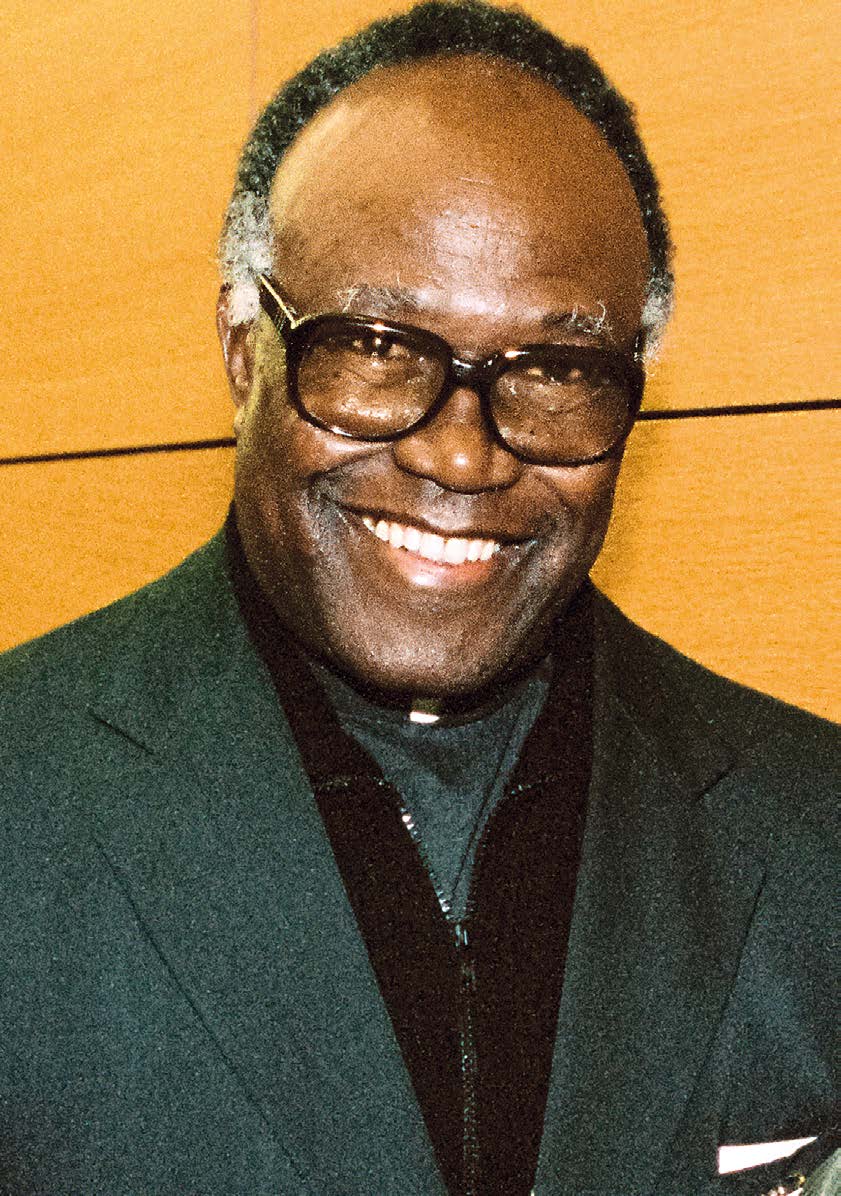 2001 Dom Zacarias Kamwenho Arcybiskup Zacarias Kamwenho należał do awangardy ruchu pokojowego w Angoli.