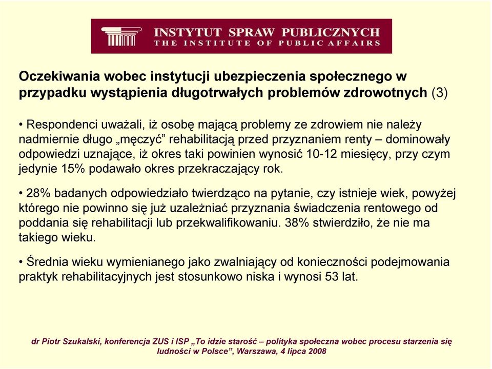 przekraczający rok.