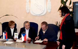 2 Nová investícia do Oravíc Intenzívna cezhraničná spolupráca je prínosom pre naše mesto aj partnerskú poľskú gminu.