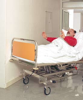 Rozwiązania z zastosowaniem FERMACELL w konstrukcjach ścian w budownictwie szpitalnym Ściana szkieletowa FERMACELL 1 S 22 Ściana na pojedyńczym stelażu o stalowej konstrukcji nośnej bez wypełnienia