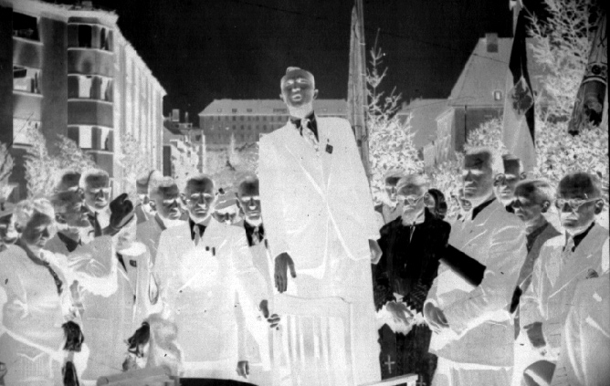 O. Przemysław Zygmunt Knap, kapucyn (1914-1981)... 261 Ferdinanda Piontka 25 VII 1945. O. Przemysław został wówczas prawdopodobnie mianowany wikariuszem parafii z uprawnieniami wobec Polaków 5.