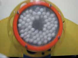 BADANIA RUCHU ADUNKU W M YNIE WIBRACYJNYM Rys. 18. Komora bez wk adki; cz stotliwo drga 10 Hz, amplituda Fig. 18. The chamber without the liner; vibration frequency 10 Hz, Rys. 19.