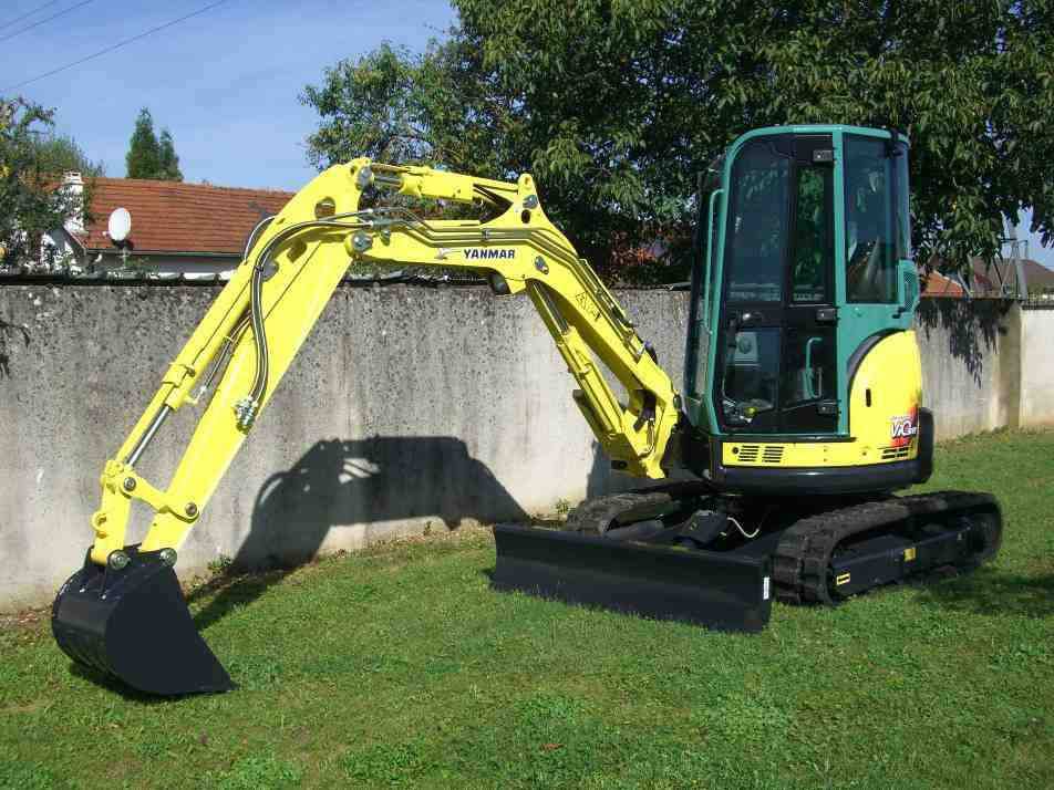 MINIKOPARKA YANMAR ViO 38U Nowy model minikoparki ViO38 Universal jest bezpośrednim następcą bardzo udanego modelu ViO35, sprzedanego w całej Europie w wielu tysiącach egzemplarzy.