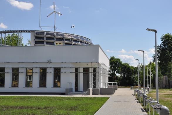 LABORATORIA I CENTRA POKAZOWE Z ZAKRESU OZE W WOJ.