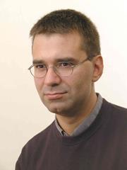 3) Analiza nieliniowa szeregów czasowych.