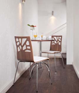 REMODEX VERBENA INTRATA DOSTĘPNE LAMINATY H 1733 H 1474 U 330 U 321 H 3389 U 630 U 129 U 773 H 3704 U 337 U 156 U 999 NG 9763 W 1000 U 514 poziom U 303 U 108 pion U 963 U 795 D Kubełek wykonany z