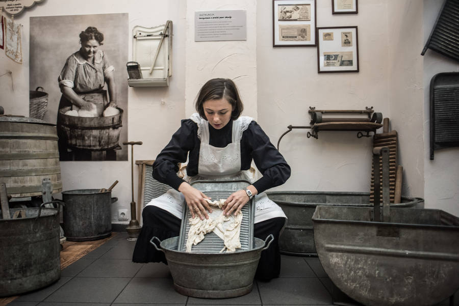 Obwoźnej Pracowni Mydła. Muzeum Mydła i Historii Brudu ul. Długa 13 17 tel. +48 52 515 70 15 www.muzeummydla.pl codziennie 10.00 18.00 Grupy zorganizowane po wcześniejszej rezerwacji.