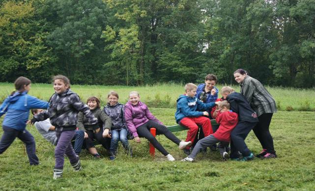 Sprawozdanie z wycieczki rowerowej Dnia 21.09.2013 uczniowie z klasy V pojechali na wycieczkę rowerową.