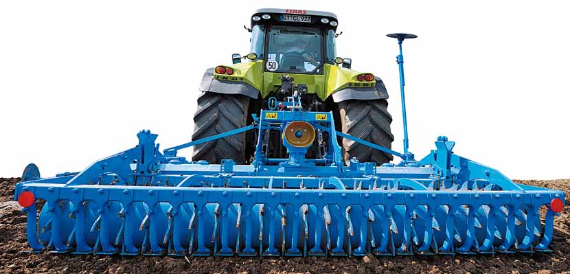 Wał pełny zębowy ZPW 500 Wał Crosskill Wał kołeczkowy Firma LEMKEN oferuje wały pełne zębowe o średnicy 500 mm. Kształt wału pozwala wykonać zagęszczanie wtórne na całej obrabianej powierzchni.