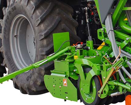 AD-P Special AD-P Super Avant Przykrycie nasion zagarniaczem Hydrauliczna, centralna zmiana nacisku redlic Mechaniczna, centralna zmiana nacisku zagarniacza Zagarniacz Znakowanie ścieżek