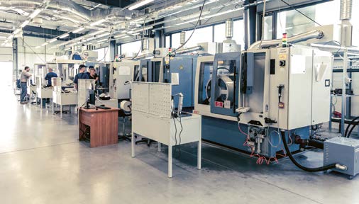 TECHNOOGIA PROUKCJI NARZĘZI REGENERACJA NARZĘZI MONOITYCZNYCH / ROTARY TOOS REGENERATION W owoczesej fabryce Narzęzia Skrawające TOOS w Siechicach po Wrocławiem powstają wysokiej kasy arzęzia z