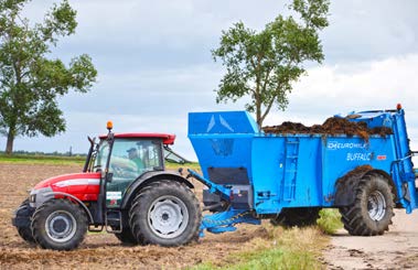 Wyjątkowe rozwiązania - amortyzacja hydrauliczna Amortyzacja hydrauliczna dyszla ma bardzo duży wpływ na komfort podczas przejazdów oraz podczas pracy maszyny.