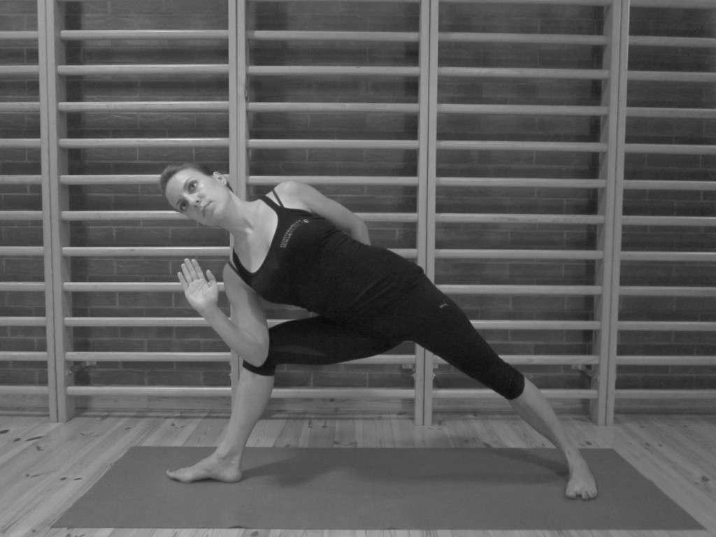 13. Parsvakonasana.