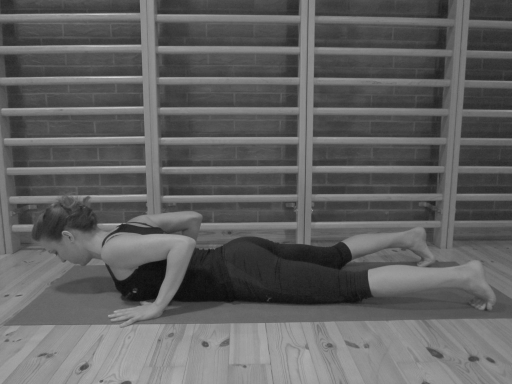 8. Bhujangasana. 3-6 powtórzeń po około 30 sekund do 1 minuty.