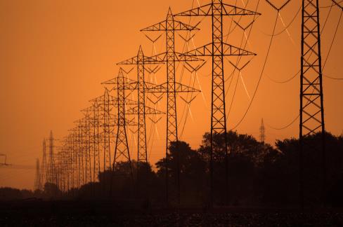 Skuteczny nadzór właścicielski Skarbu Państwa w sektorze energetycznym Polityka właścicielska Skarbu Państwa uwzględniająca potrzebę zapewnienia bezpieczeństwa energetycznego kraju Zachowanie