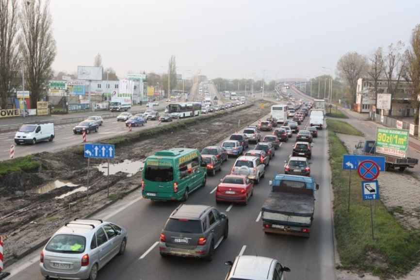 Podstawy prawne Dyrektywa 2008/50/WE Parlamentu Europejskiego i Rady z dnia 21 maja 2008 roku w sprawie jakości powietrza i czystszego powietrza dla Europy (tzw.