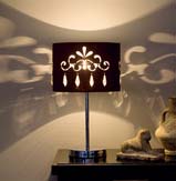 O wietlenie wewn trzne fot. Milantex fot. Archiwum Lamp fot. Lena Lighting a Oprawy sufitowe zapewniaj ce o wietlenie ogólne na sta e: lepiej, je li jego ustawienie mo na dostosowywa do potrzeb. Co?