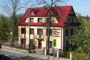 4. Zbyt mała różnorodność zajęć pozalekcyjnych dla dzieci. 5. Brak ciekawych zajęć dla dorosłych. 6. Duża liczba osób nieradzących sobie w życiu potrzebująca wsparcia. 7.
