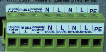 Obudowa PS 1- częściowa Podłączenie czujnika pozycji podajnika W obudowie PS 1 - częściowej gniazdo do podłączenia czujnika pozycji podajnika znajduje się w korpusie obudowy zamontowanej w izolacji