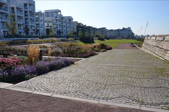 The great arrangement of embankments we can see in Malmo (Sweden). They are designed for people admire water, rest, recreation (Fig. 12-15). Fig. 12-13. Harbor in Malmo (photo: J. Kučinskienė) Fig.