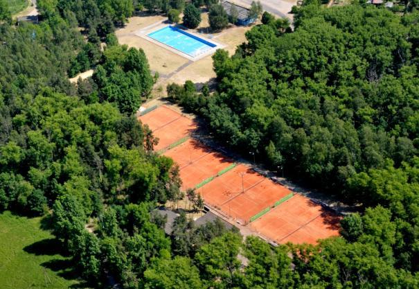 Dzięki istniejącej, świetnie wyposażonej bazie sportowej, na terenie Gminy organizowane są imprezy o znaczeniu nie tylko lokalnym, czy regionalnym, ale nawet ogólnopolskim.