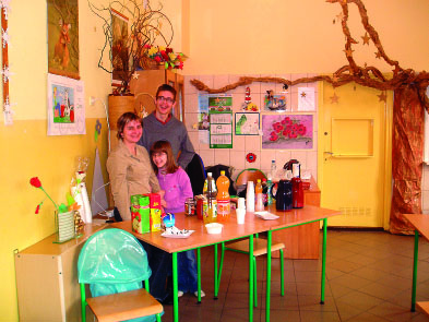 Przegl¹d Pyskowicki nr 1 (147) STYCZEÑ 2009 11 KIERMASZ W GIMNAZJUM "Bez wiary potykamy siê o ŸdŸb³o s³omy. Z wiar¹ przenosimy góry.