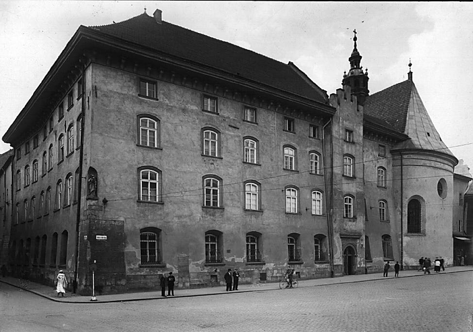 I. Biblioteki i księgozbiory jezuickie 31 10. Dom profesów przy kościele św. Barbary w Krakowie gromadził dorobek piśmienniczy całej prowincji miejscowy spośród swoich podwładnych.