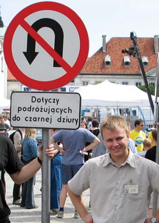 TEKST TRUDNY Rodząca się powoli owoczesa mechaika kwatowa odosiła od samego początku bardzo wiele sukcesów.