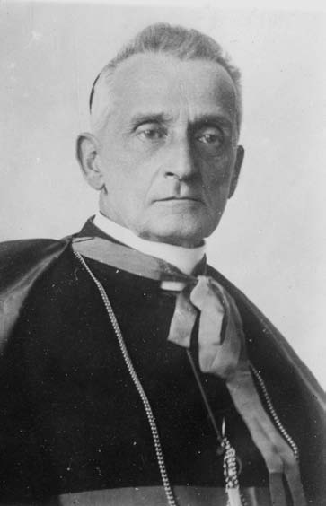 KS. JÓZEF MARECKI, FILIP MUSIAŁ, IPN KRAKÓW KRAKOWSKA OPOKA KARDYNAŁ ADAM SAPIEHA W rocznicę odzyskania przez Polskę niepodległości, w listopadzie 1919 r.