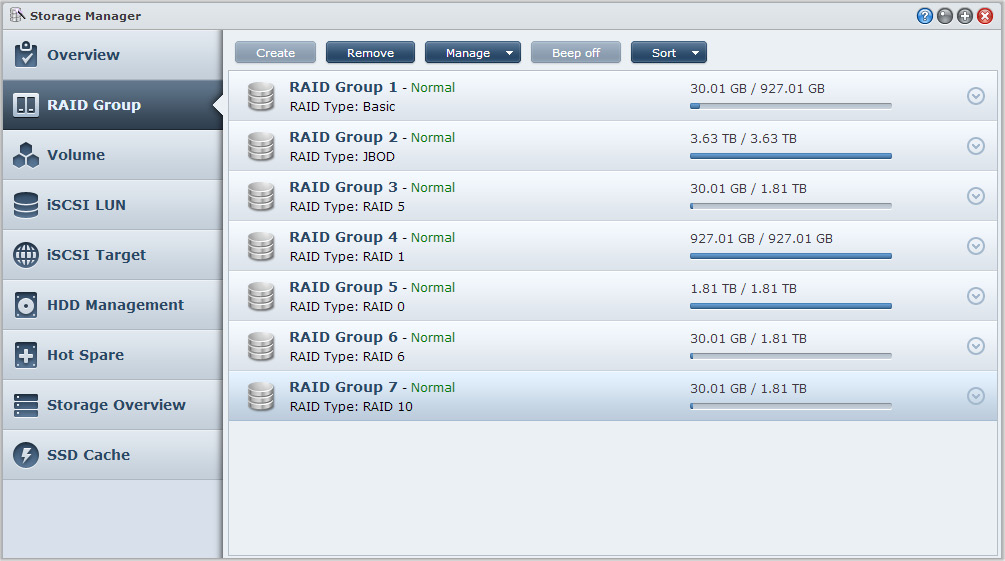 Zarządzanie grupami RAID Group Synology RackStation Przewodnik użytkownika Serwer firmy Synology umożliwia łączenie wielu dysków twardych w pojedynczą jednostkę pamięci masowej o nazwie RAID Group.