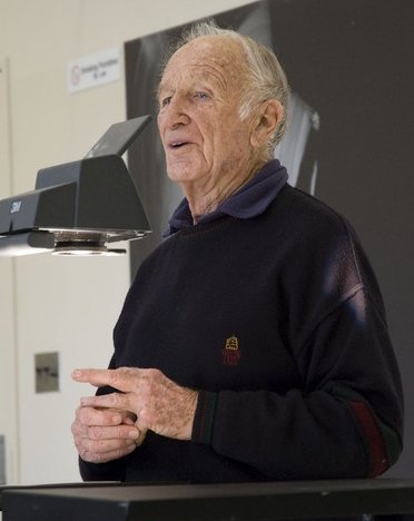 Edward N. Lorenz (1917-2008): pokazał co to znaczy przewidywalność (ang. predictability) układu fizycznego. Pokazał, czym różni się przewidywalność pogody i klimatu.