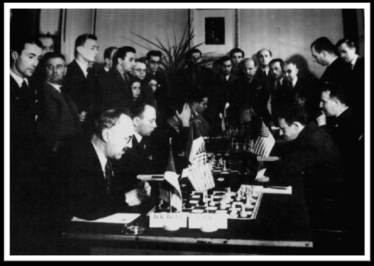 Fotografia: Trwa mecz USA Czechosłowacja (runda 1) Na pierwszym planie: Treybal (Dake jest nieobecny) Na drugim planie: Rejfir (po lewej) Kupchik Na trzecim planie: Opočensky (ręka na czole) Marshall